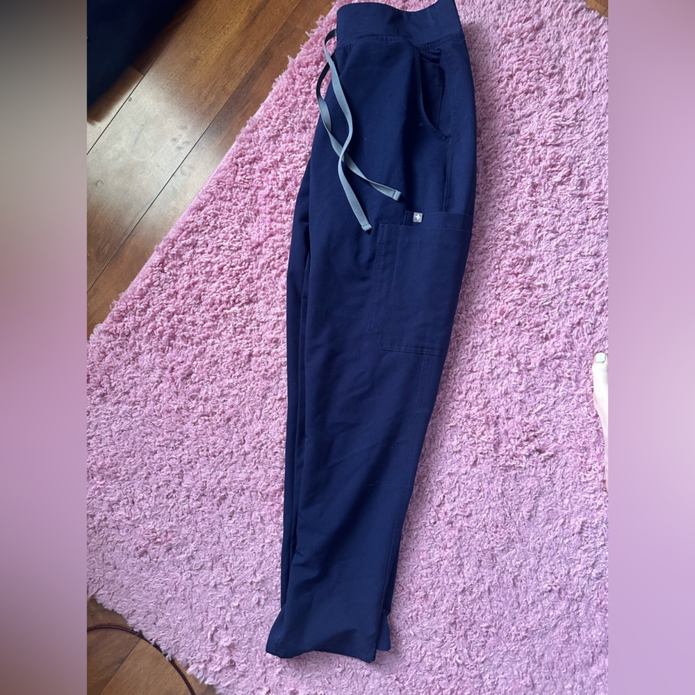 FIGS Straight Leg Scrub Pants